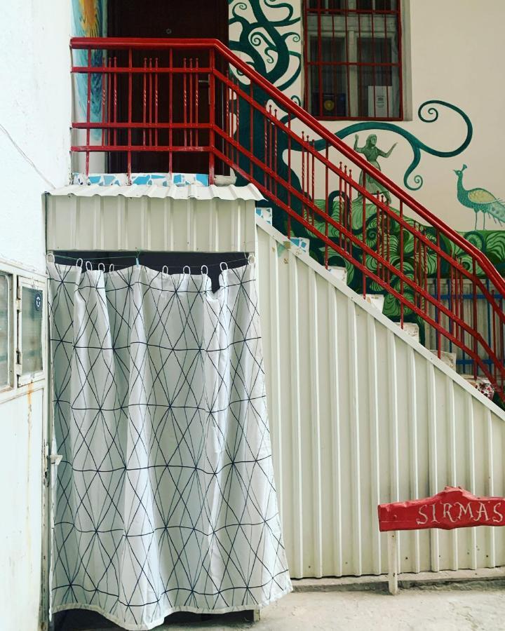 Sirma'S Unique Artsy Modern Quiet 1-Bdrm In The Heart Of Skopje公寓 外观 照片